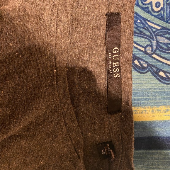 Guess crop top - Picture 3 of 3